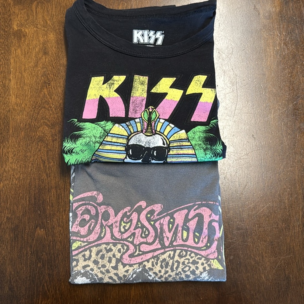 KISS and Aerosmith Graphic T-Shirts Band Tee Rock Tee 2 XL
